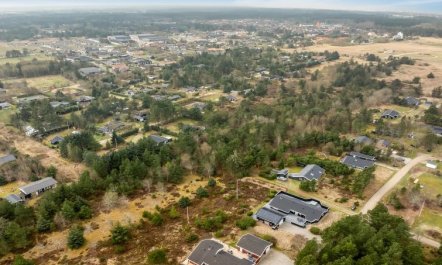 'Gunborg' - 2.5km from the sea 5