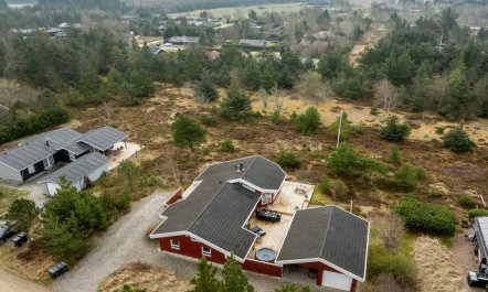 'Gunborg' - 2.5km from the sea 4