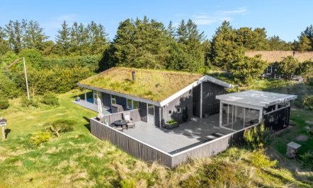 'Elisenda' - 2.2km from the sea