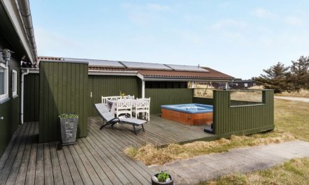 'Elco' - 450m from the sea 6