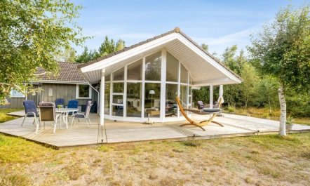 'Guri' - 600m to the fjord