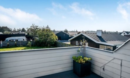 'Isabel' - 600m from the sea 5