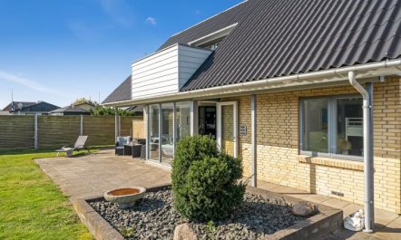 'Isabel' - 600m from the sea 3