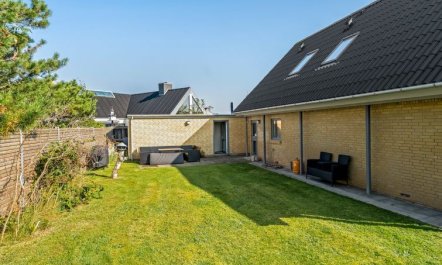 'Isabel' - 600m from the sea 2