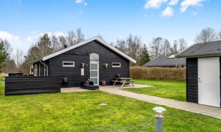 'Frederikka' - 1.9km from the sea