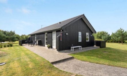 'Thure' - 1km from the sea 2