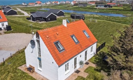 'Sira' - 250m from the sea 3