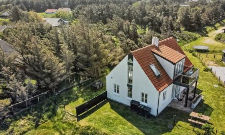 'Sira' - 250m from the sea 2