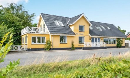 'Rina' - 30m to the fjord