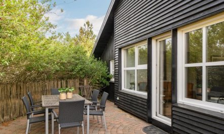 'Pelle' - 800m from the sea 3