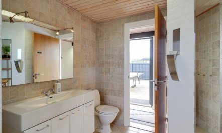 'Kiowa' - 100m from the sea 4