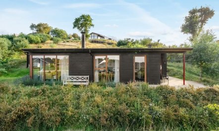 'Eila' - 400m from the sea