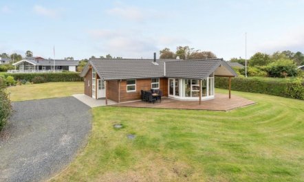 'Kimi' - 800m from the sea