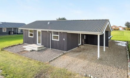 'Ginia' - 150m to the fjord 3