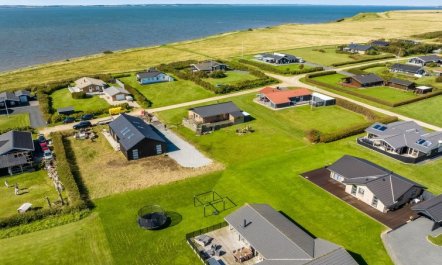 'Ginia' - 150m to the fjord 7