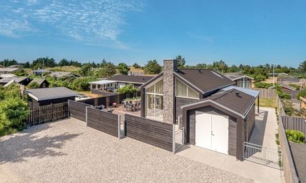 'Erk' - 700m from the sea 2