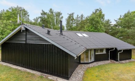 'Selver' - 250m from the sea 2