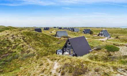 'Pauli' - 350m from the sea 2