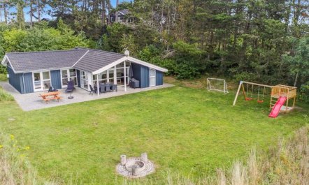 'Thjodulf' - 300m from the sea