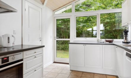 'Thjodulf' - 300m from the sea 6