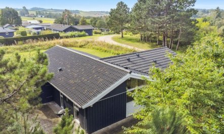 'Thjodulf' - 300m from the sea 1