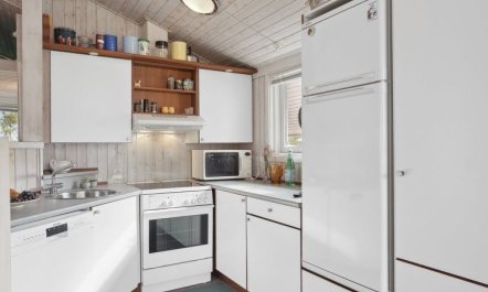 'Edzard' - 200m from the sea 1