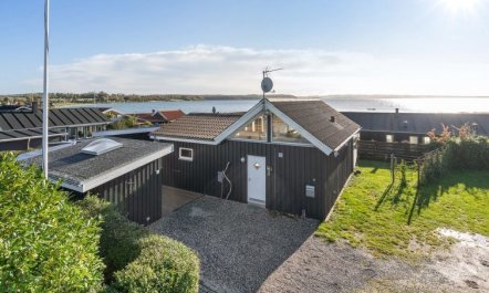 'Gudserk' - 50m from the sea