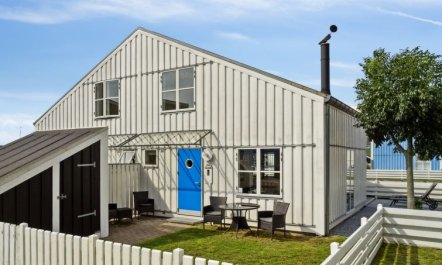 'Annlis' - 5m from the sea