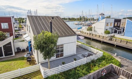 'Annlis' - 5m from the sea 1