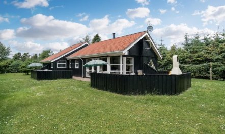 'Hemming' -  from the sea