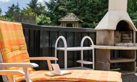 'Hemming' -  from the sea 0