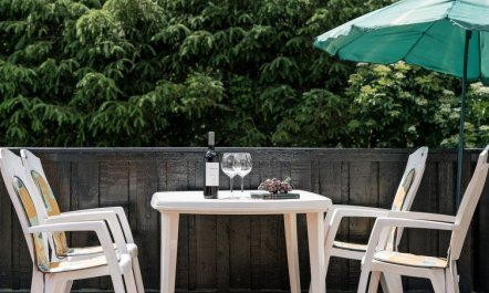 'Hemming' -  from the sea 7