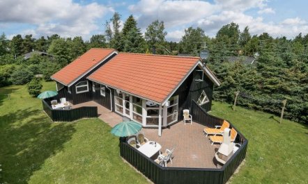 'Hemming' -  from the sea 2