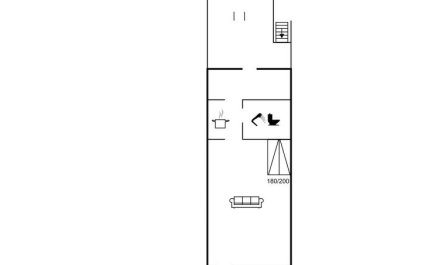 'Elvin' - 20m from the sea 1