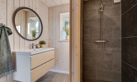 'Ylvi' - 250m from the sea 7