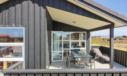 'Eyvin' - 100m from the sea 7