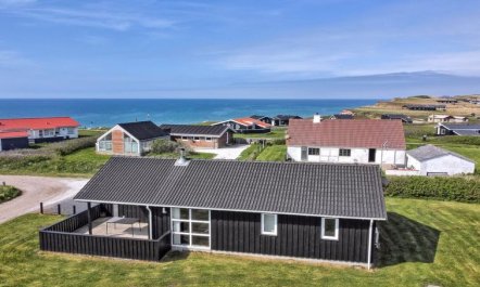 'Eyvin' - 100m from the sea 2