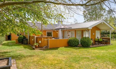 'Nico' - 1.1km from the sea