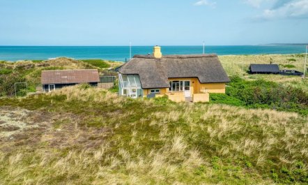 'Quirina' - 75m from the sea