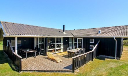 'Juris' - 950m from the sea 4