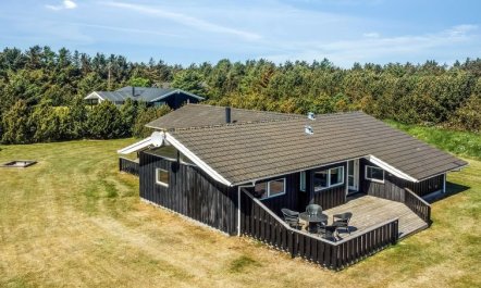 'Juris' - 950m from the sea 3