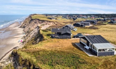 'Freydis' - 92m from the sea 3