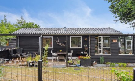 'Tjarven' - 300m from the sea 1