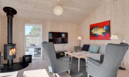 'Gyrial' - 950m from the sea 1