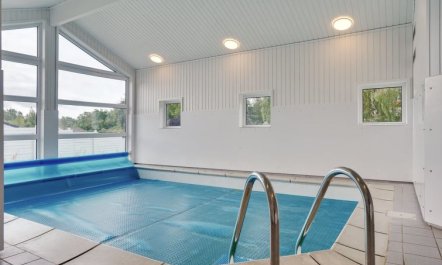 'Bjarki' - 800m from the sea