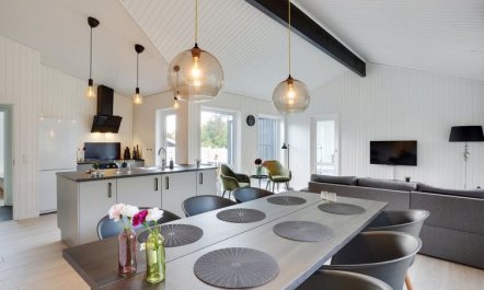 'Bjarki' - 800m from the sea 3