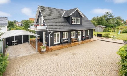 'Brune' - 330m from the sea