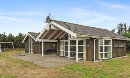 'Calina' - 300m from the sea