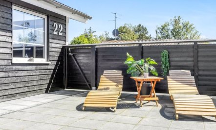 'Erna' - 400m from the sea 7