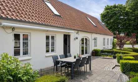 'Malinda' - 500m from the sea 2